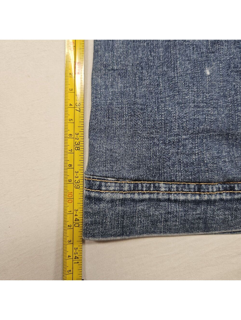 Alice + Olivia size 24 jeans - Picture 7 of 8